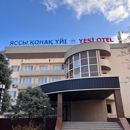 Yassy Hotel, Turkistan Buitenkant foto