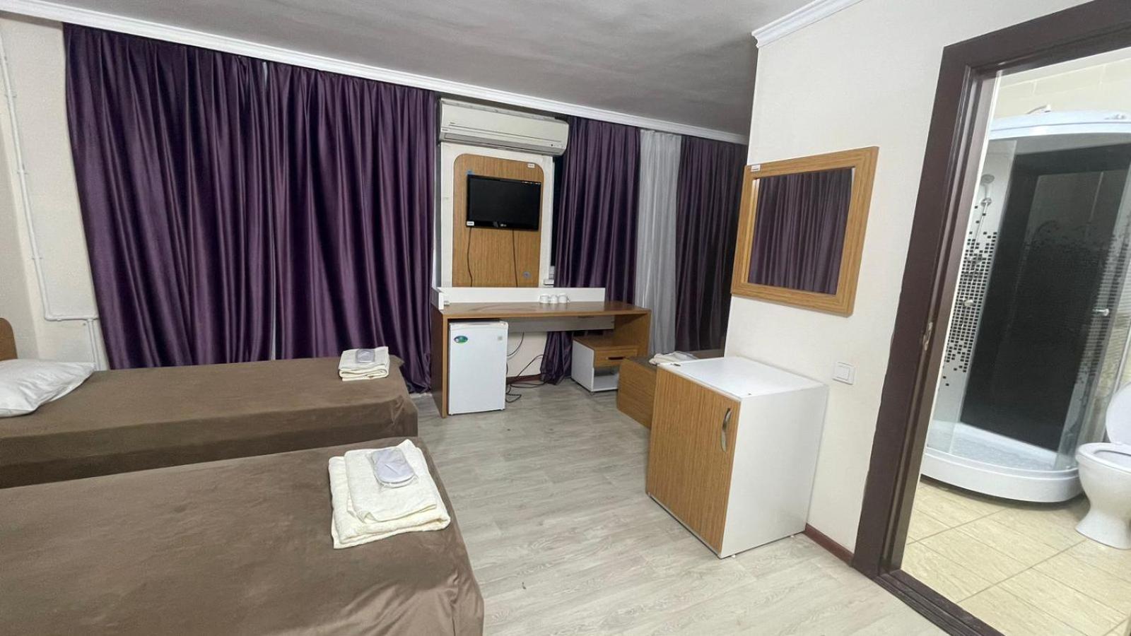 Yassy Hotel, Turkistan Buitenkant foto