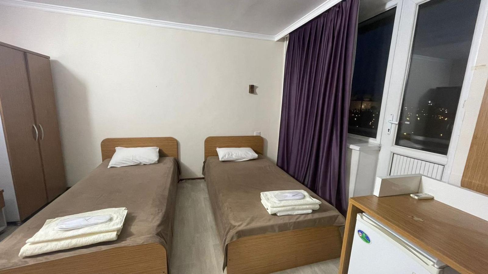 Yassy Hotel, Turkistan Buitenkant foto