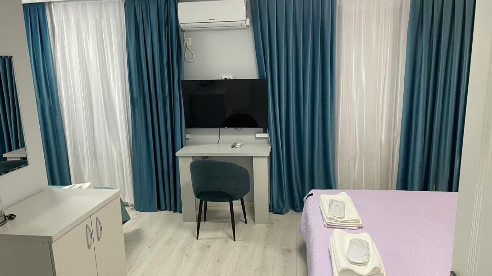 Yassy Hotel, Turkistan Buitenkant foto